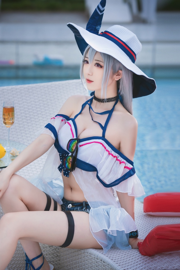 明日方舟 斯卡蒂泳装