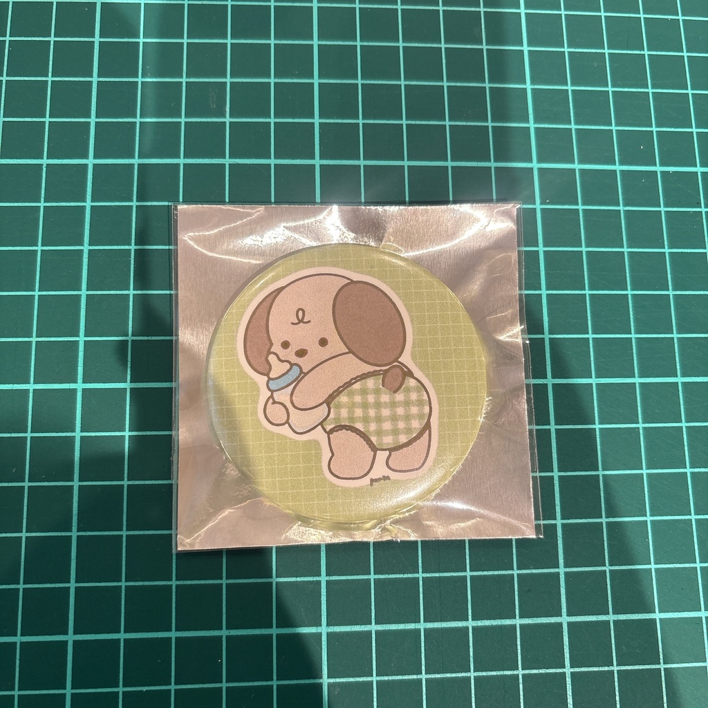 おぱんちゅ缶バッジ（あーもんどくん）