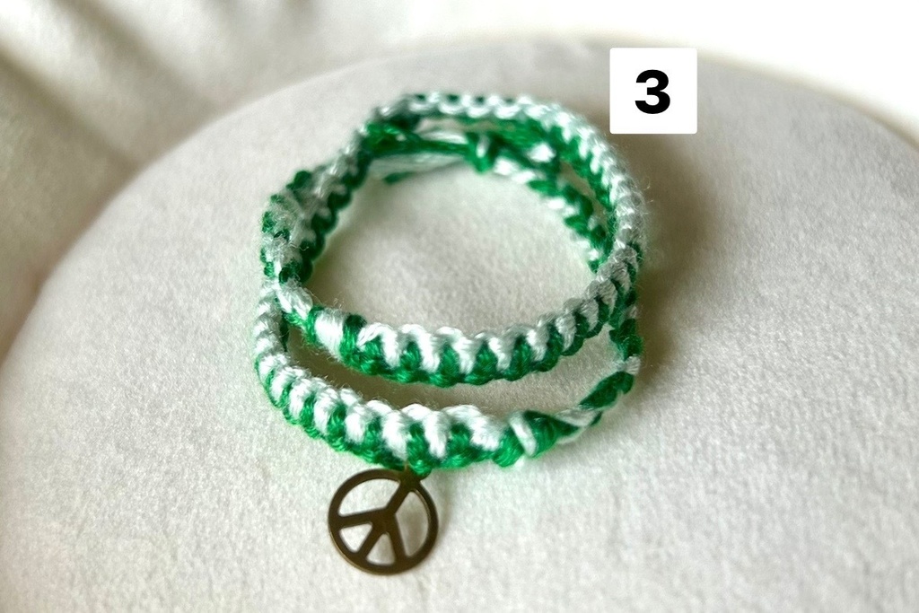 2連もkawaiiiミサンガ(手首)【💚🩵💙🤍🖤】