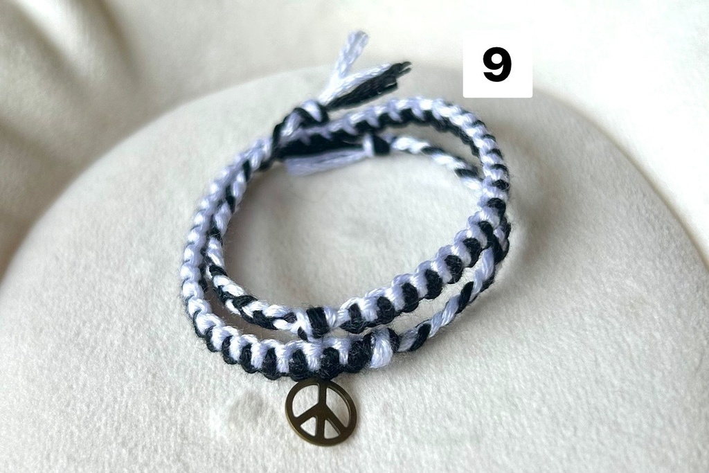 2連もkawaiiiミサンガ(手首)【💚🩵💙🤍🖤】