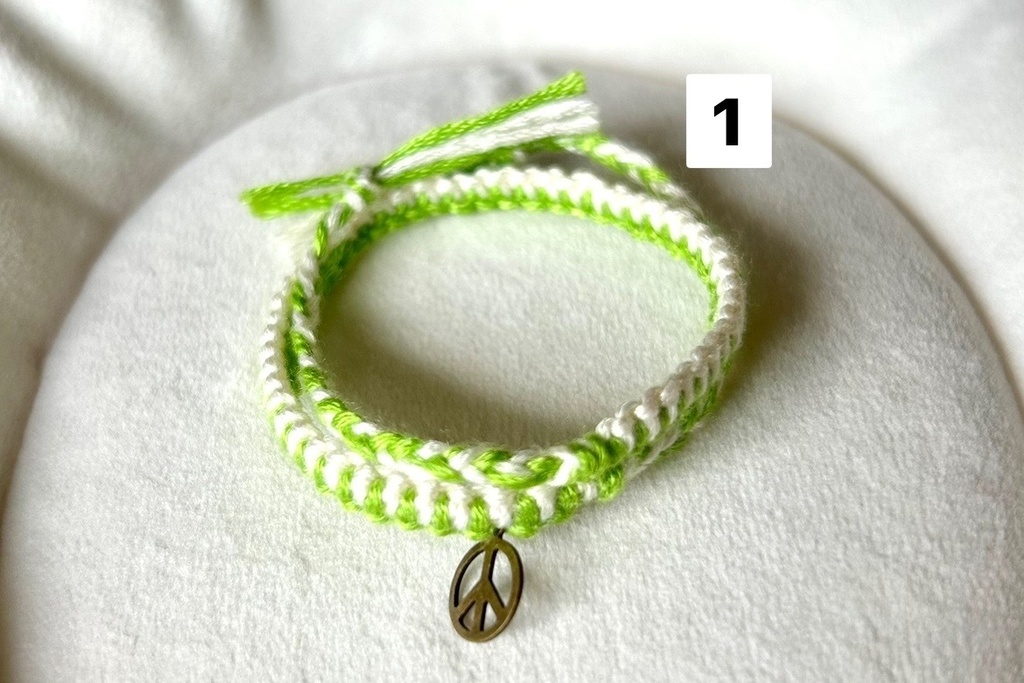 2連もkawaiiiミサンガ(手首)【💚🩵💙🤍🖤】