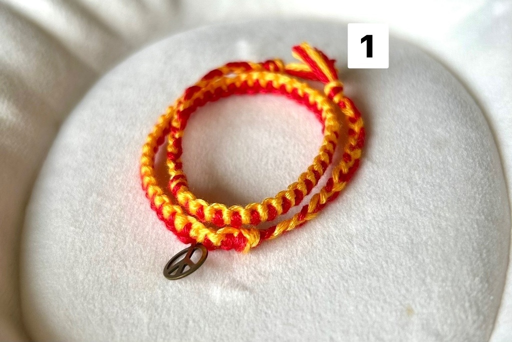 2連もkawaiiiミサンガ(手首)【複雑色】