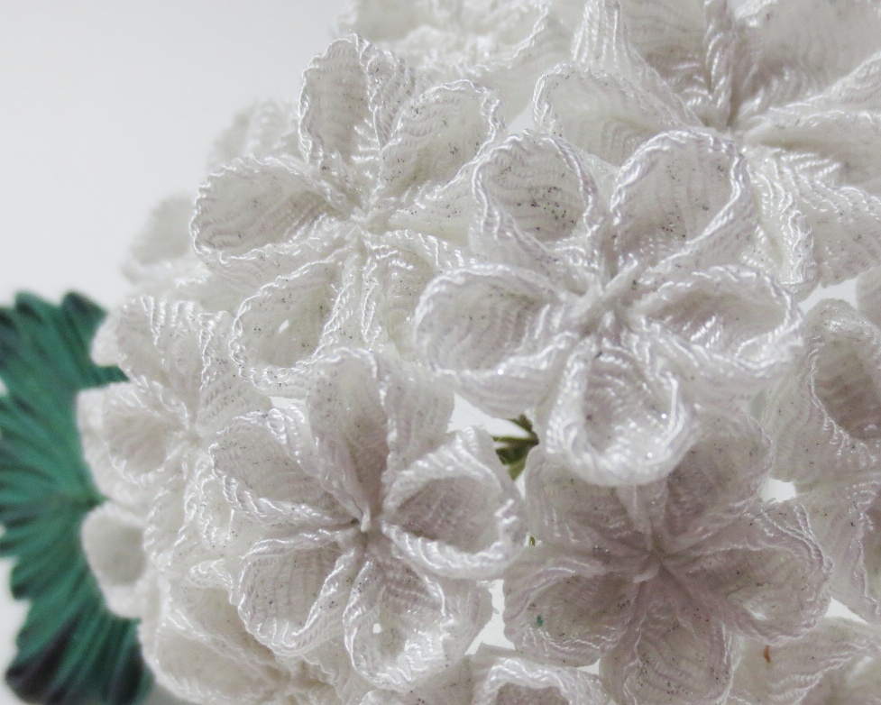 大手毬の髪飾り