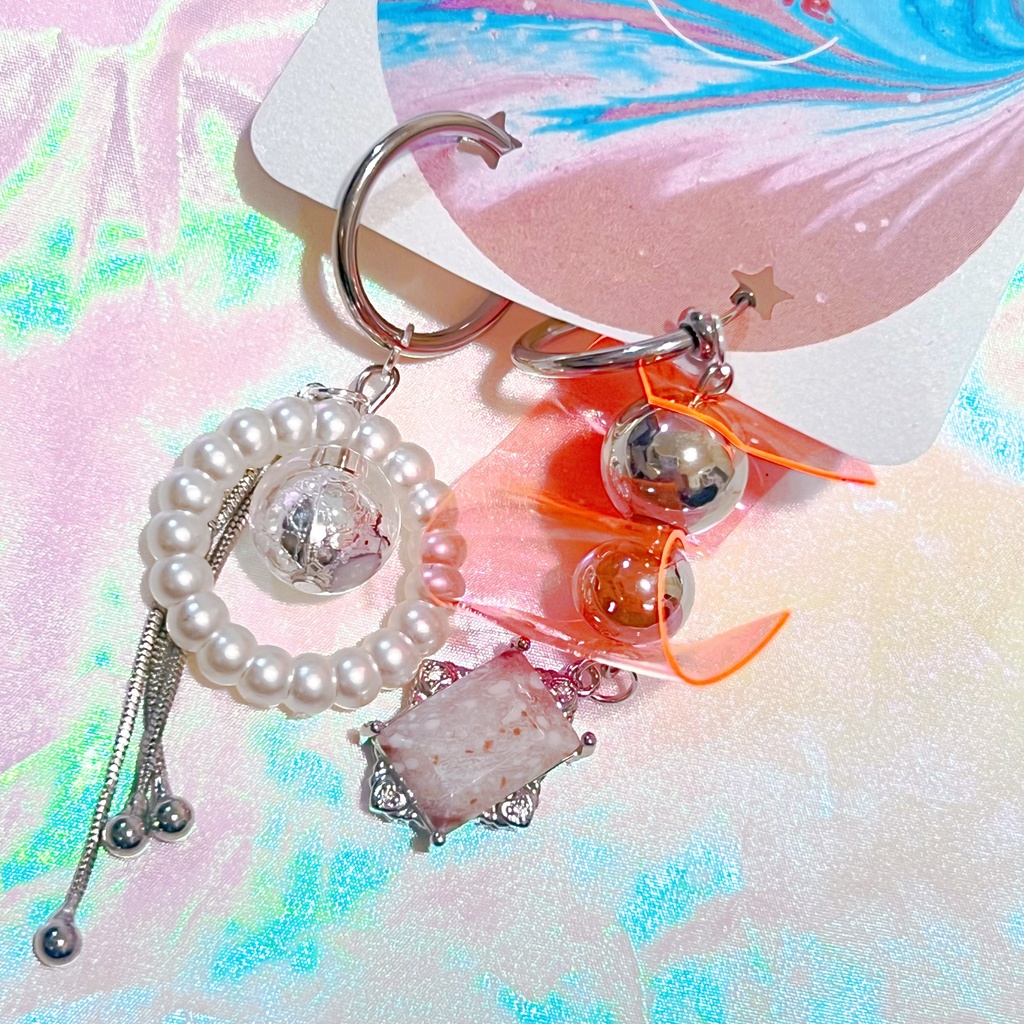 ピアスかイヤリング