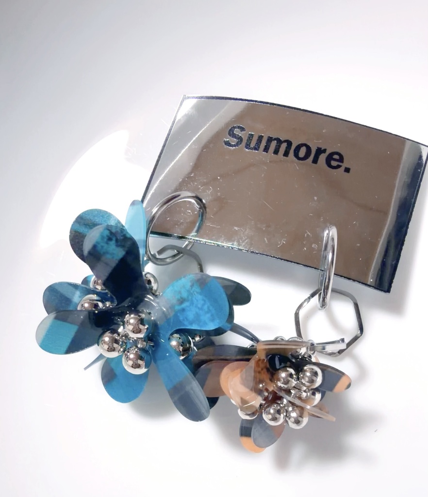 フラワーイヤリングピアス