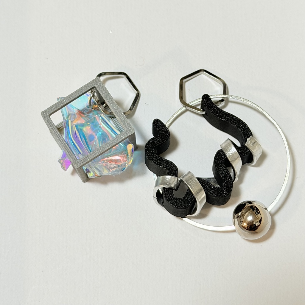 ブラックオーロラピアスイヤリング