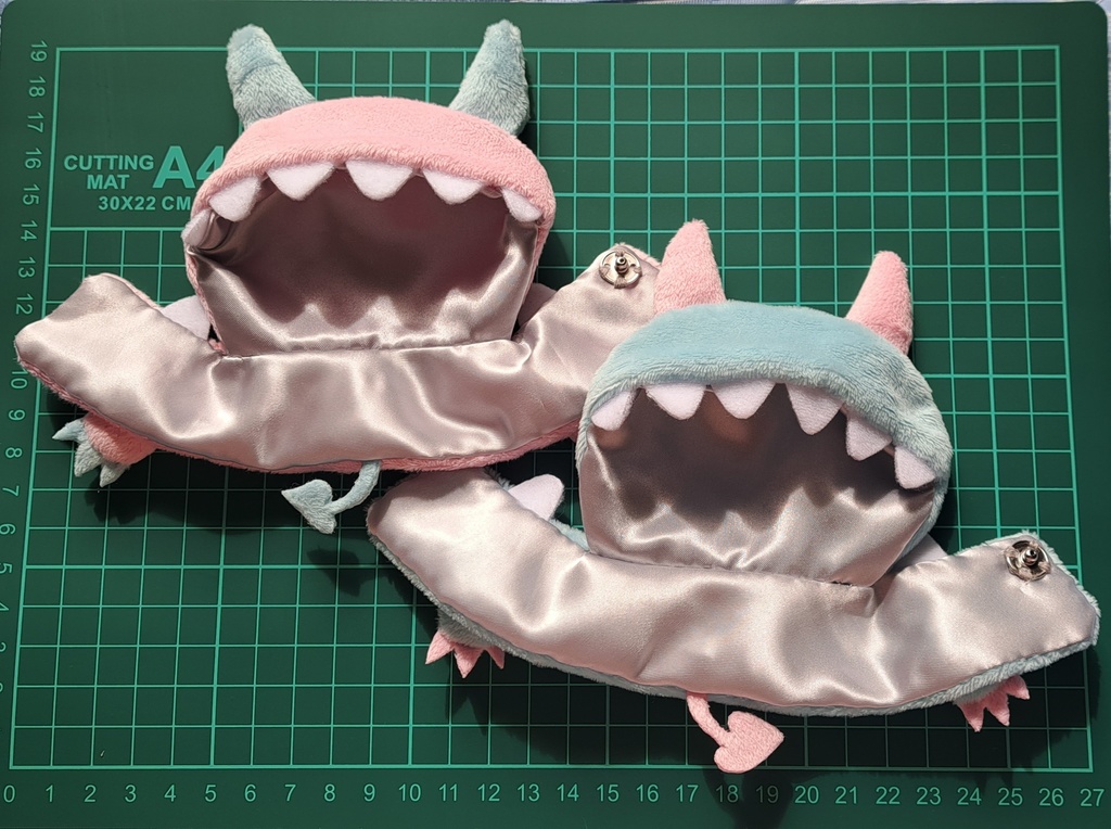 悪魔なフード付ポンチョ服(にじぱぺっと用)