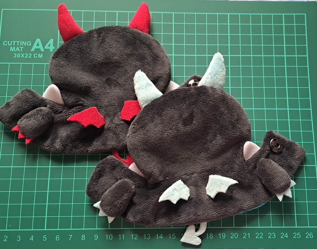 悪魔なフード付ポンチョ服(にじぱぺっと用)