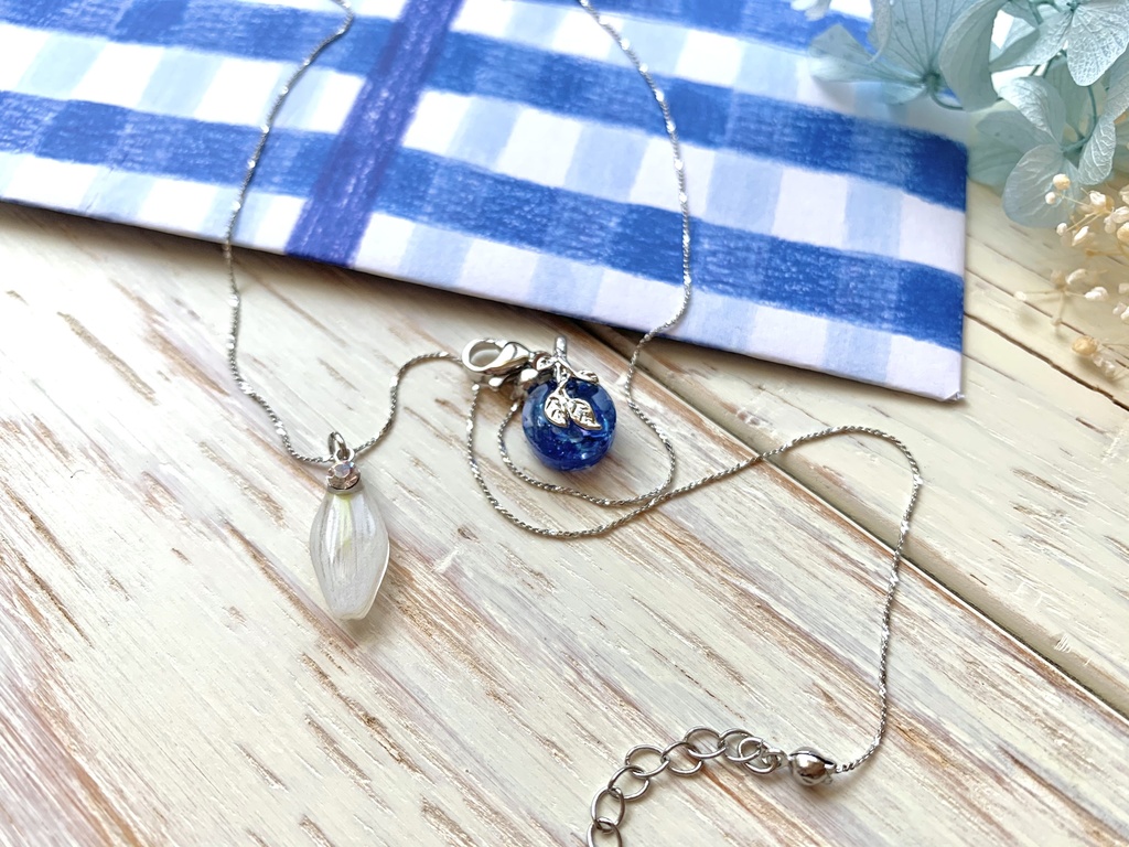 山姥切長義の花びらネックレス