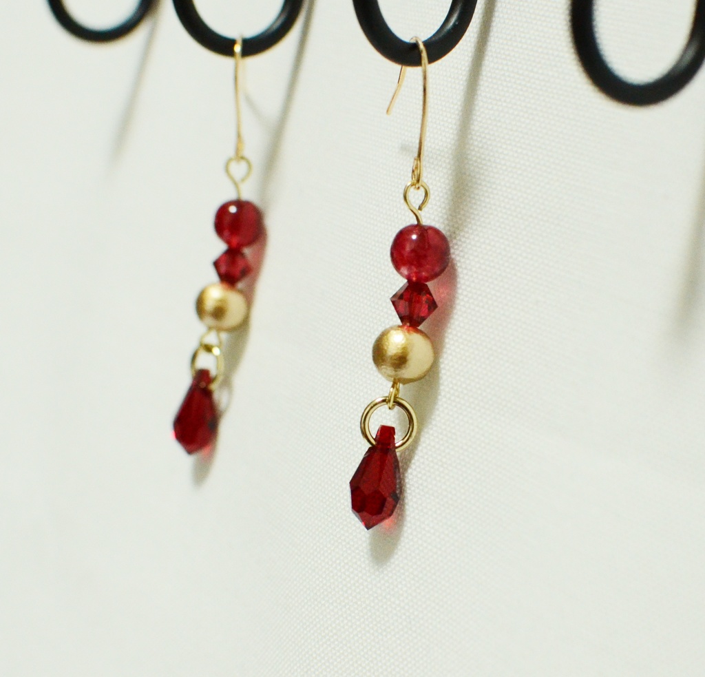 初期刀瞳色ピアス＆イヤリング(加州清光モデル)