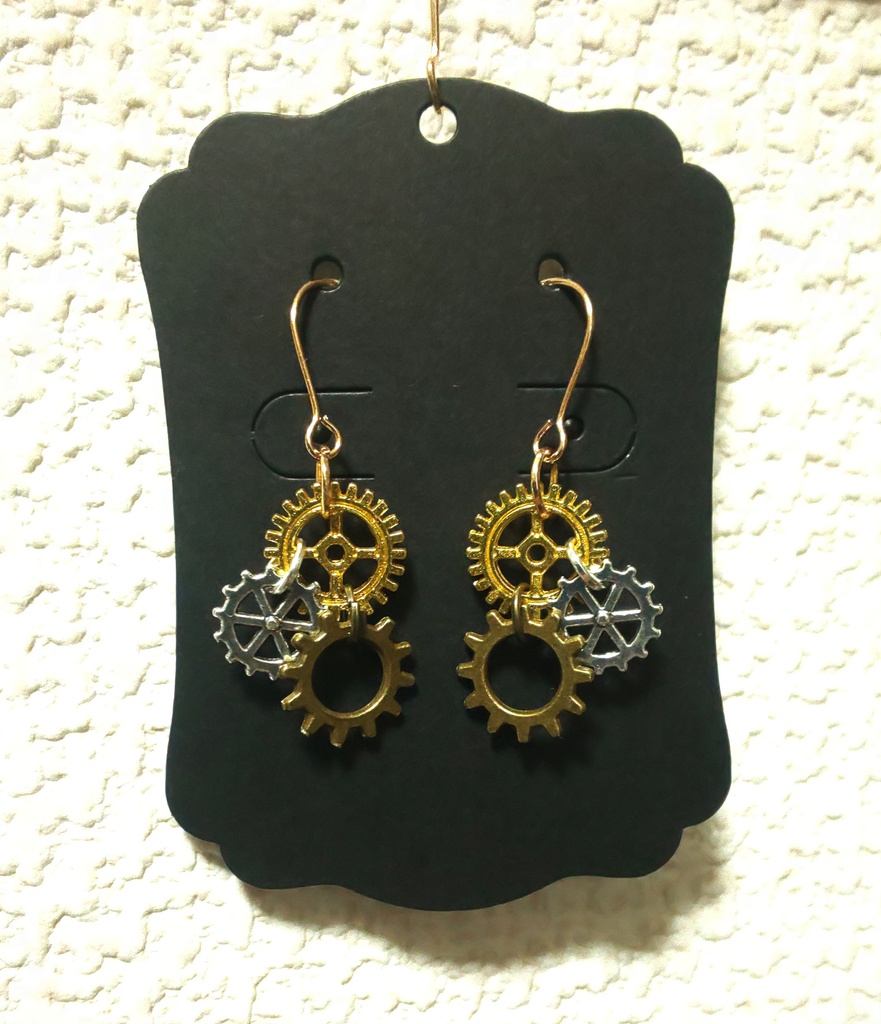 ギアピアス/イヤリング