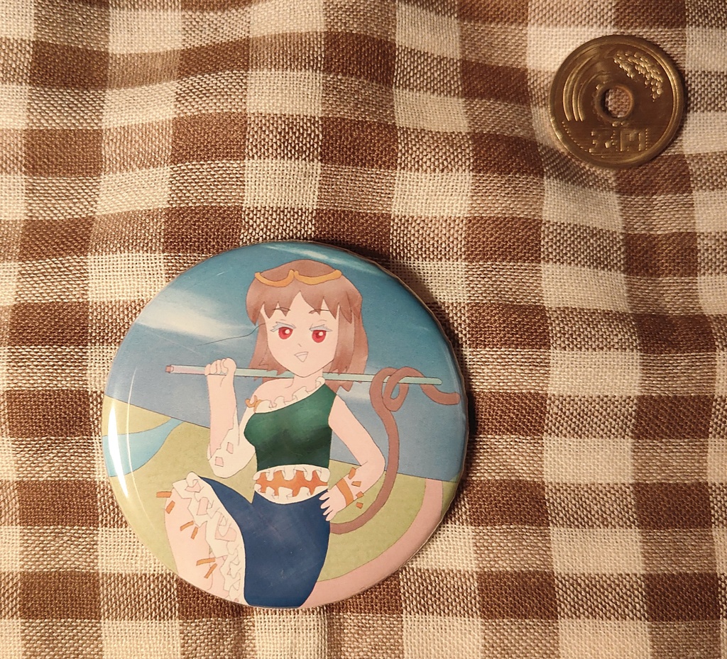 孫美天缶バッジ