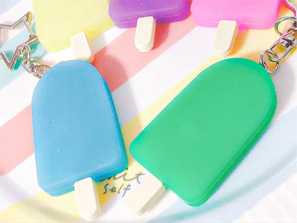 にじさんじ×サンリオコラボグッズが登場。ラバーストラップや缶