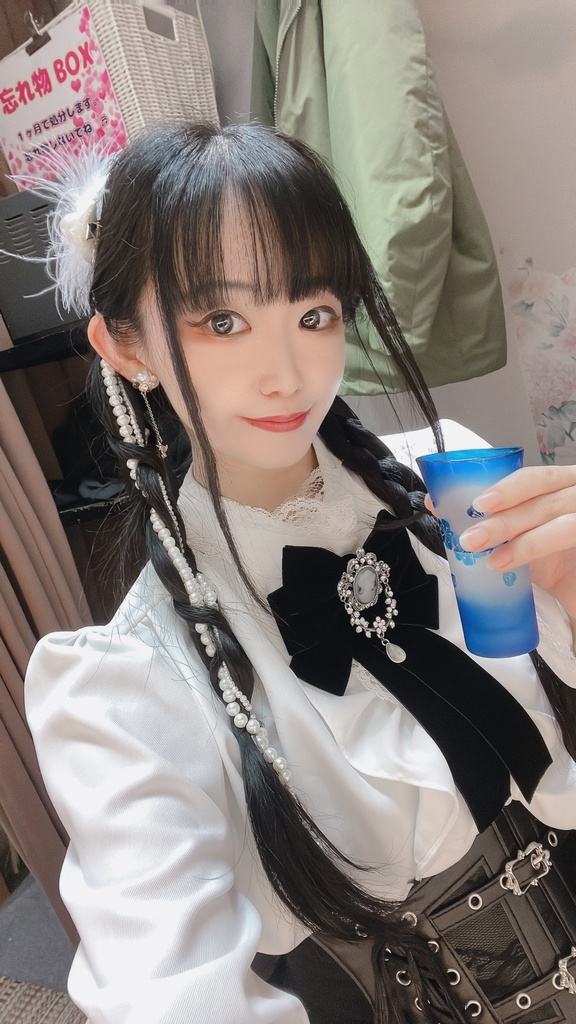 🌙2/18榊音結依物販【スナックきりん~番外編】🦒