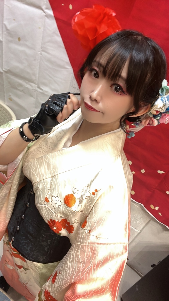 🪭1/13榊音結依物販【あけました！美味しいお酒でおめでとう！】🪭