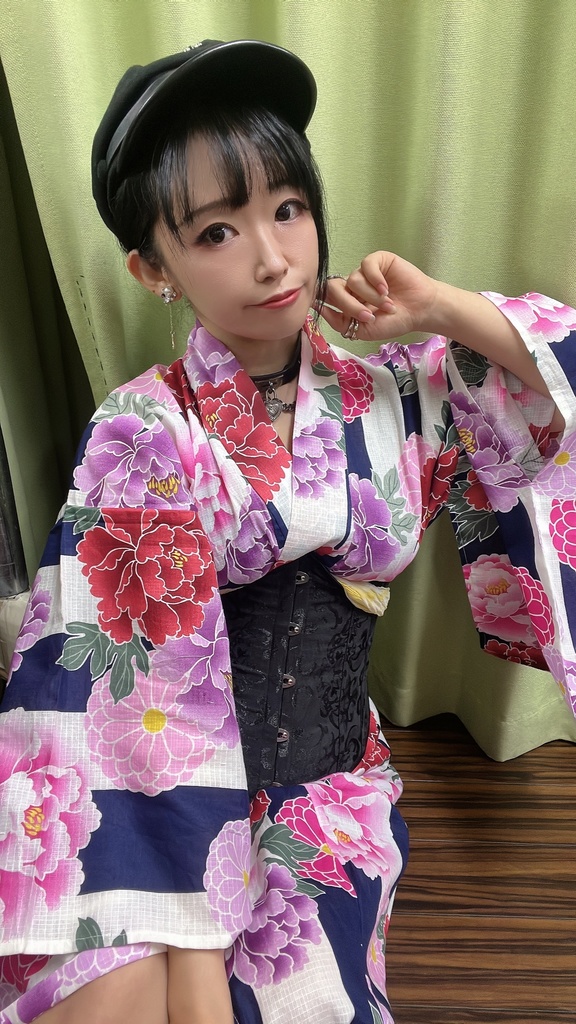 🦒8/23榊音結依物販【スナックきりん】🦒