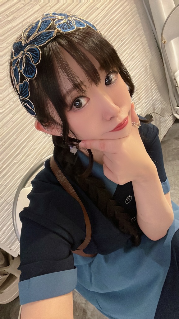 🦒☕️2/28榊音結依物販【スナックきりん】☕️🦒