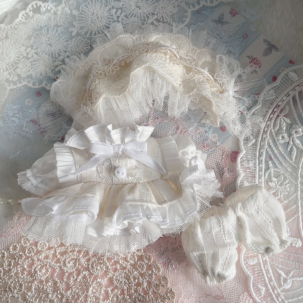 ぬい服 レースのドレス アイボリー