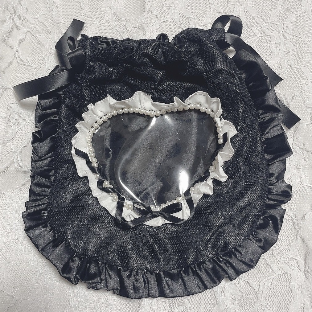 ぬいポーチ ハート窓