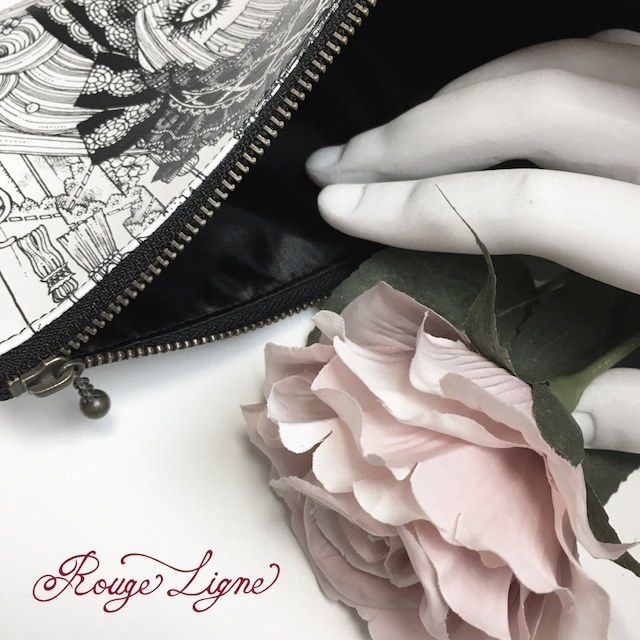 夢蝕のパレードポーチ