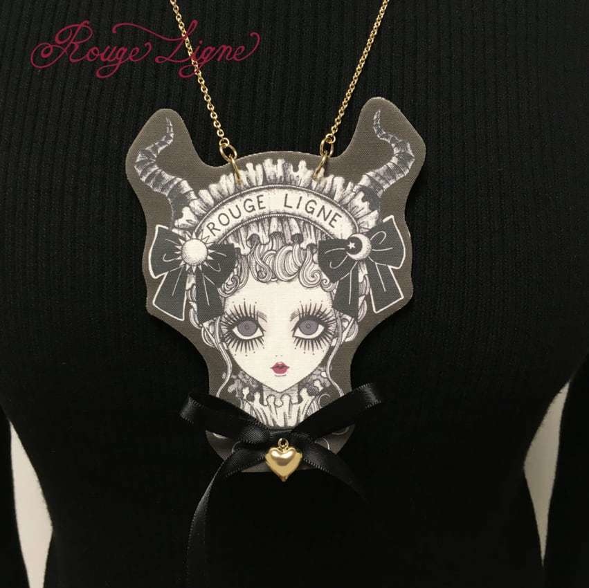 デビルハートネックレス