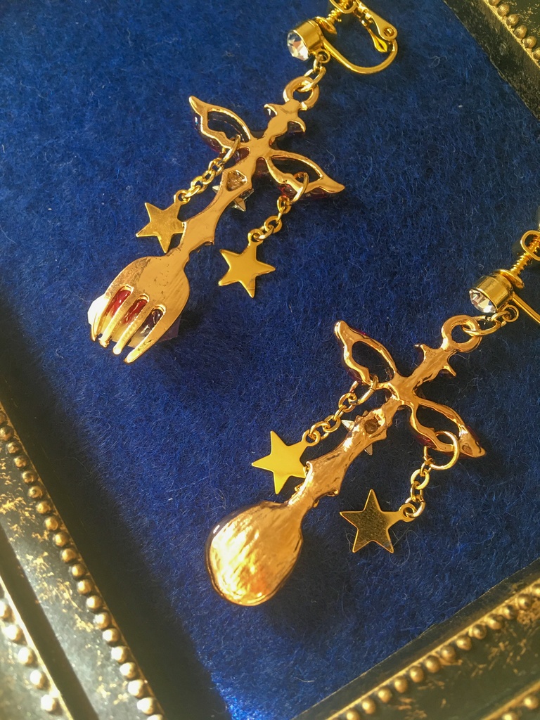 星入りミルクの耳飾り