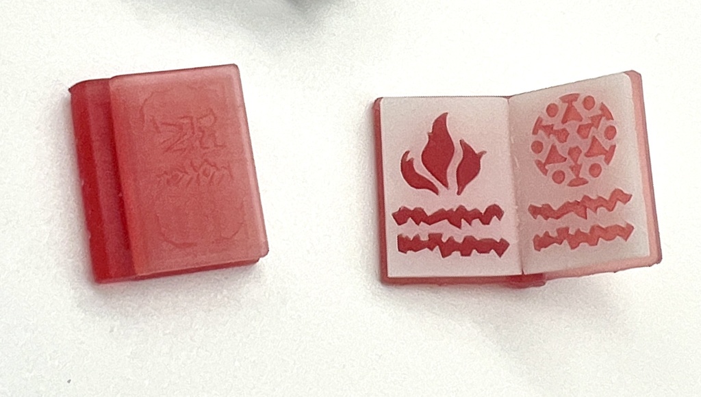 MGQ-020　[オリジナル]炎の魔導書(開き・閉じ)