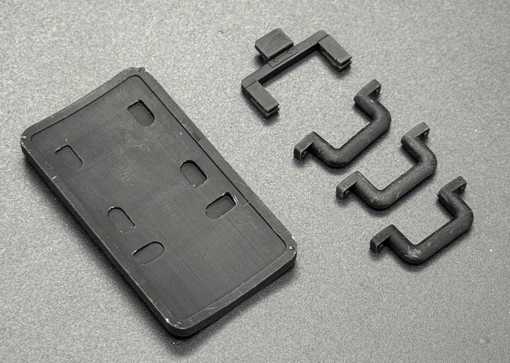 MGQ-130 タワーシールド