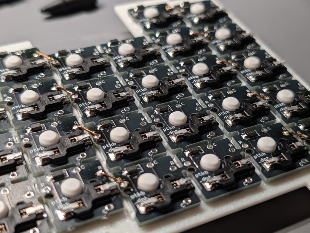 ptkb_dot(s) - Single-Switch PCB