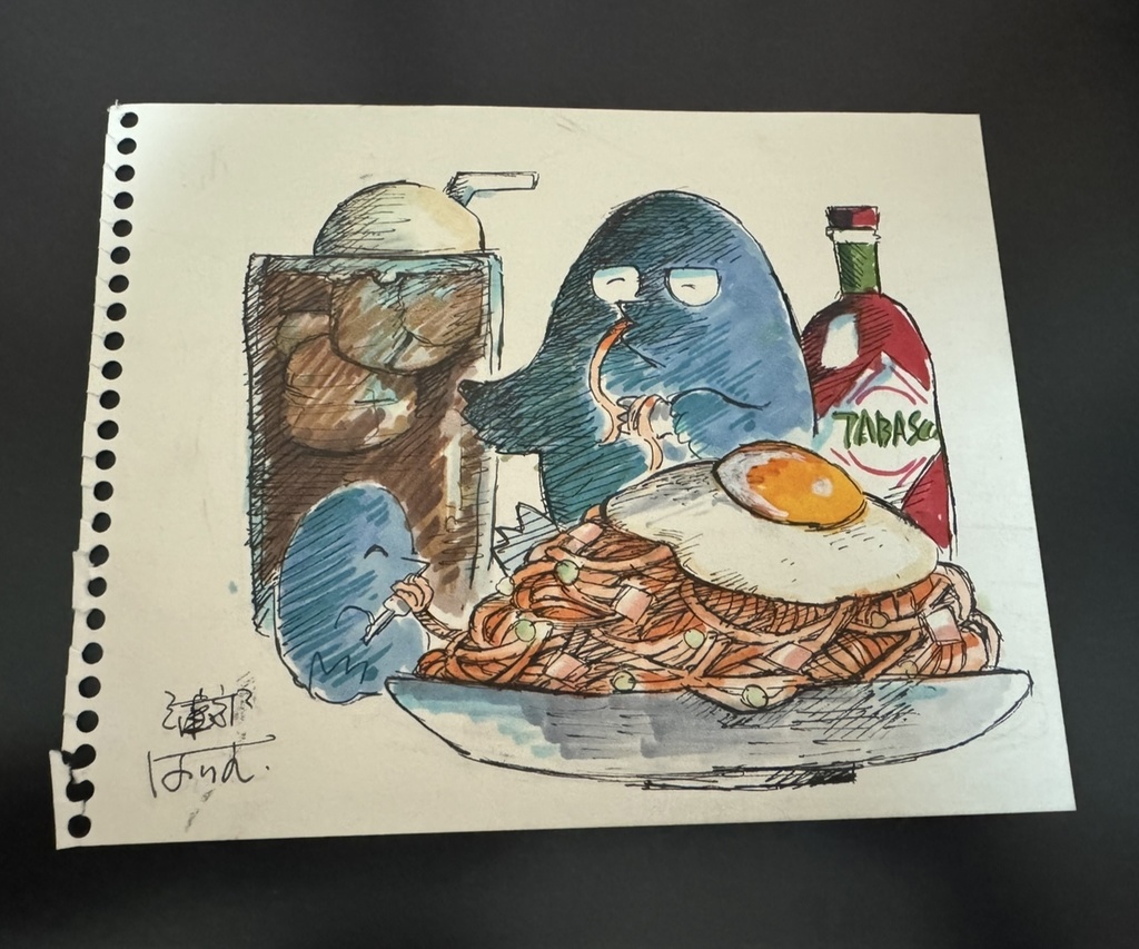カラスとスパゲッティにコーヒー