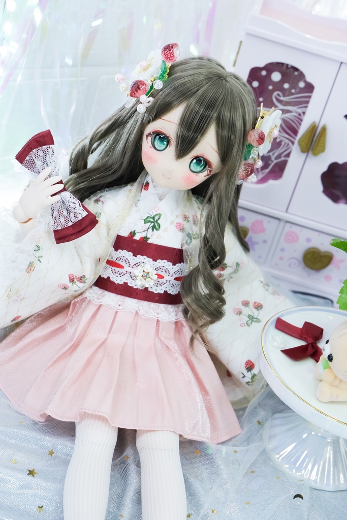 【完売御礼】「イチゴ小町」 MDD・SDM通用 2WAY ドール服 羽織付き洋風着物 8点セット