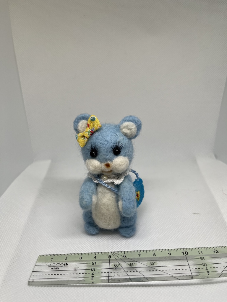 ★羊毛フェルトのレトロくまちゃん(ブルー)単体のみ★(オプションもどうぞ)