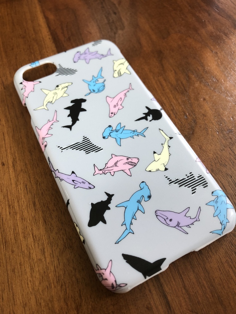 サメサメiPhoneケース