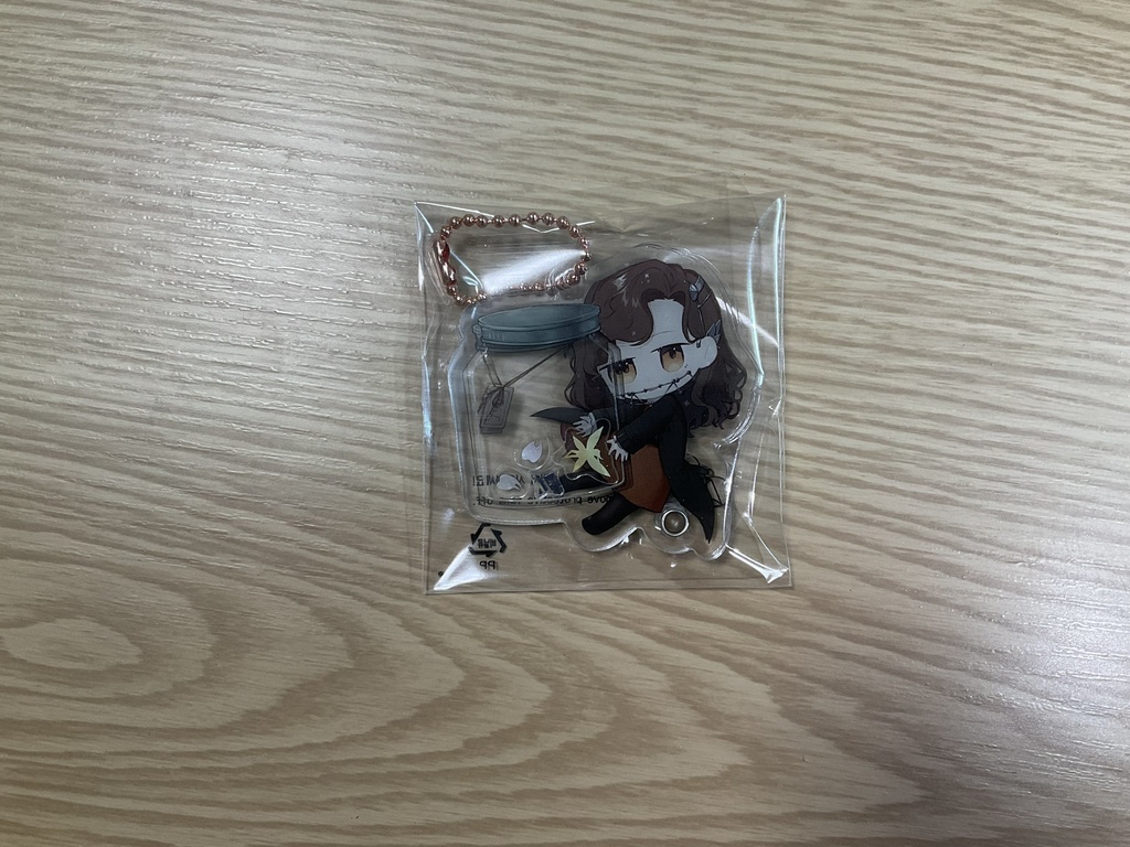 トゥースフェアリーのシャカシャカアクリルキーホルダ―