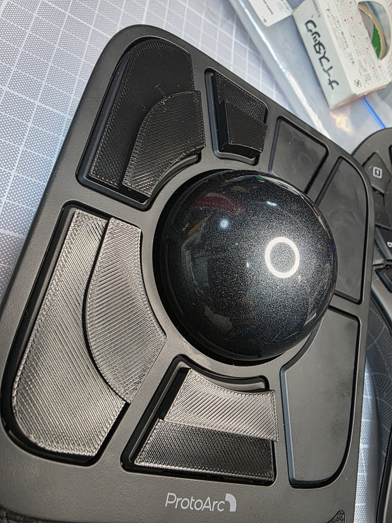 ProtoArc EM06用貼り付けボタンの3Dモデル(STLファイル)