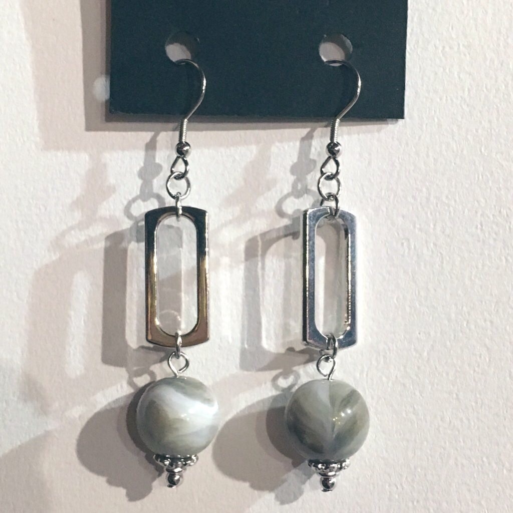 18イメージピアス
