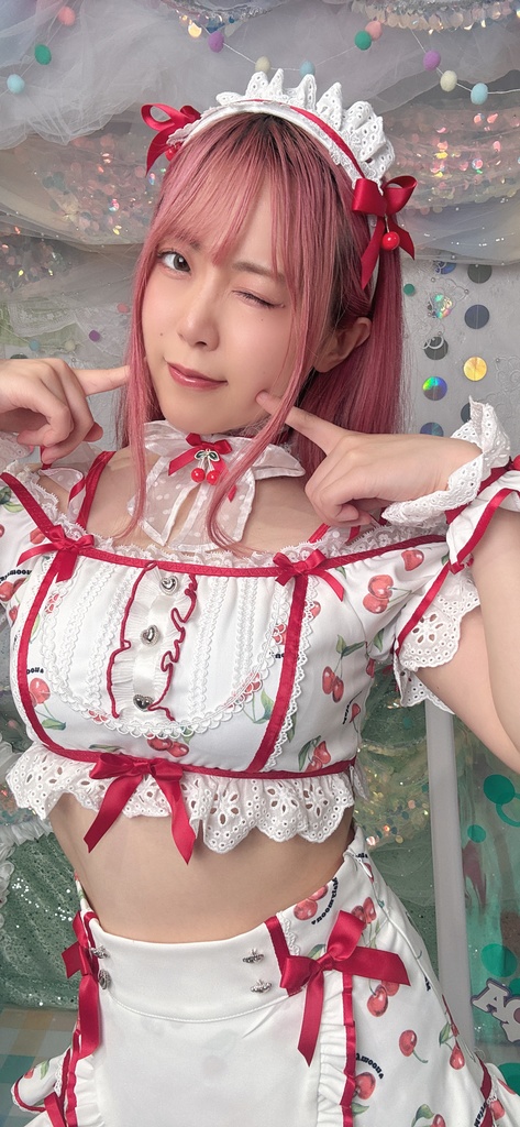 限定1名❣️　さくらんぼメイドブロマイド＆赤チェックビキニランチェキ