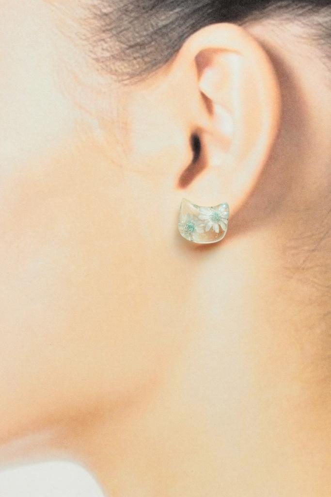 みずいろの花とねこ(249) ピアス/ノンホールピアス/樹脂ピアス