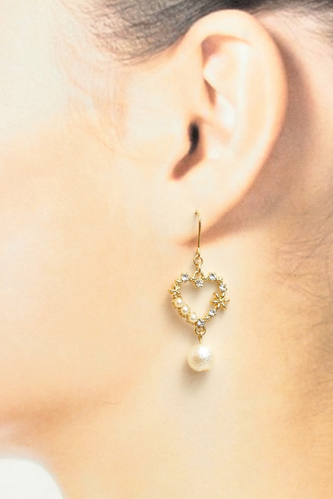 ハートリース×コットンパール(255) ピアス/イヤリング/ノンホールピアス/樹脂ピアス