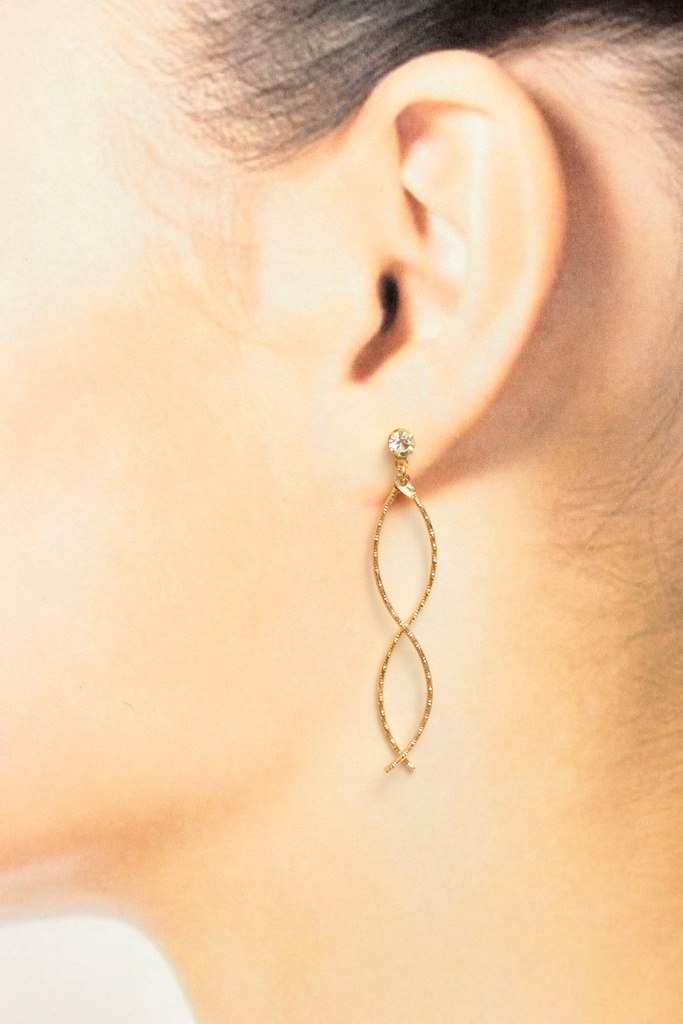 デザインウェーブピアス(270) ピアス/ノンホールピアス/樹脂ピアス