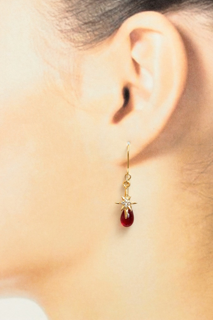 チェコビーズ×STAR~チェリー~(302) ピアス/イヤリング/ノンホールピアス/樹脂ピアス