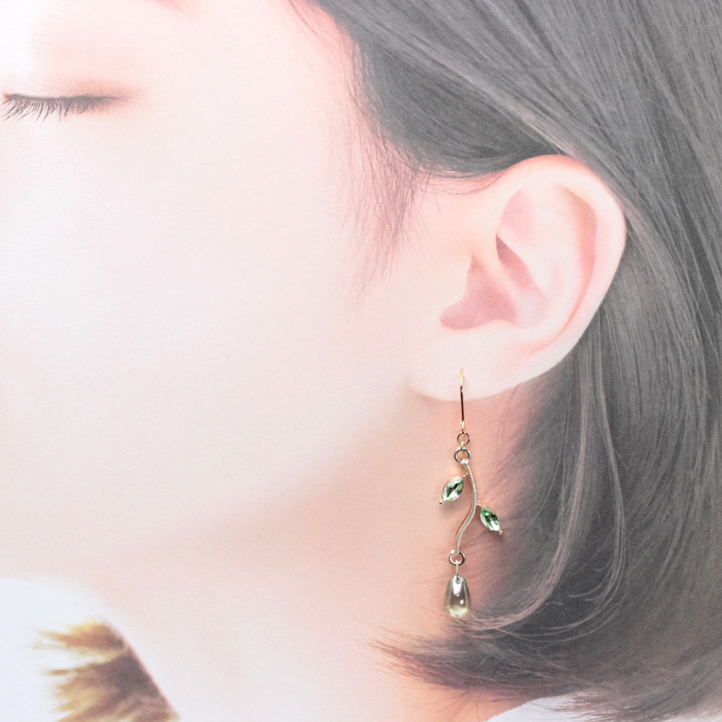 Green Leaf(347) ピアス/イヤリング/ノンホールピアス/樹脂ピアス