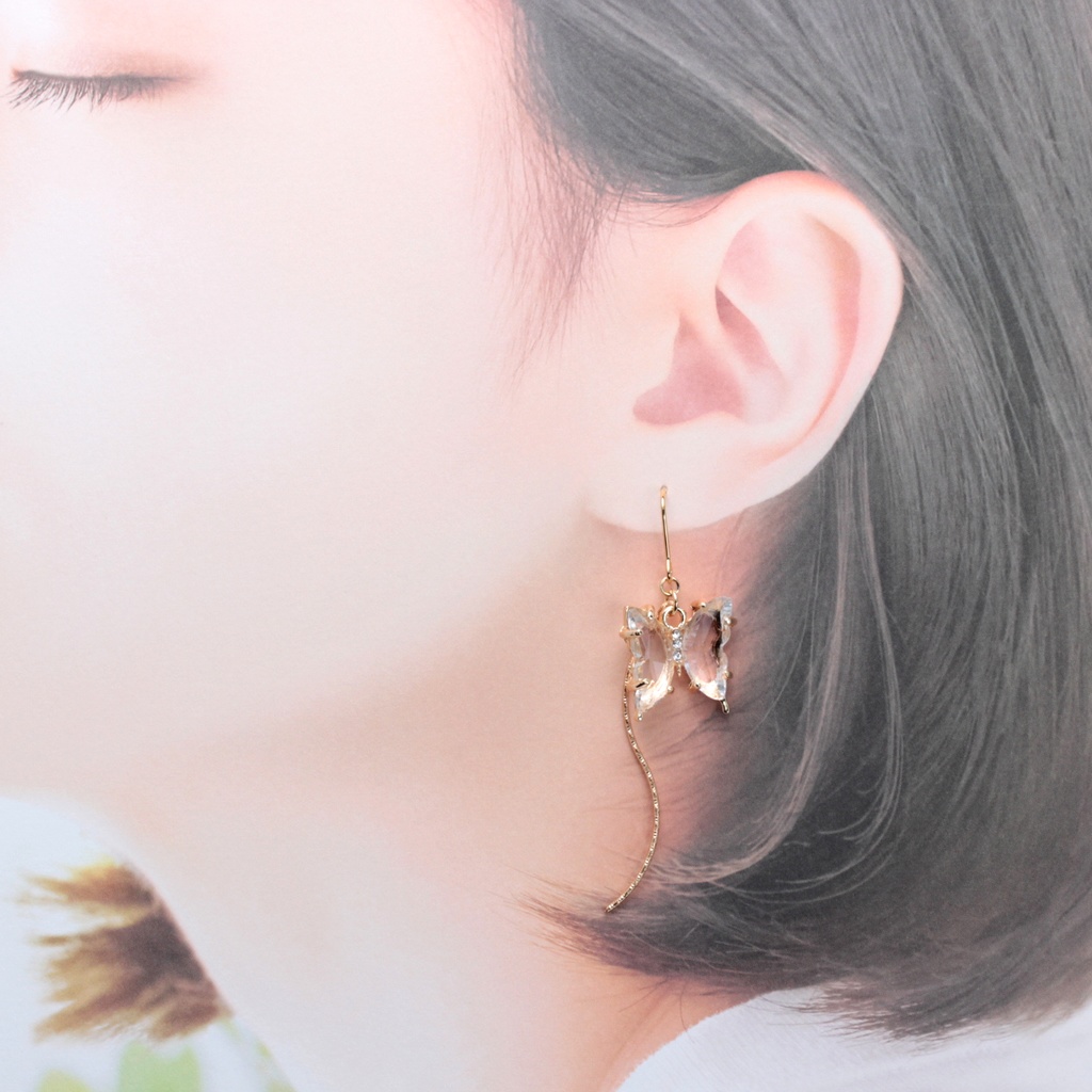 蝶々クリスタル(379) ピアス/イヤリング/ノンホールピアス/樹脂ピアス