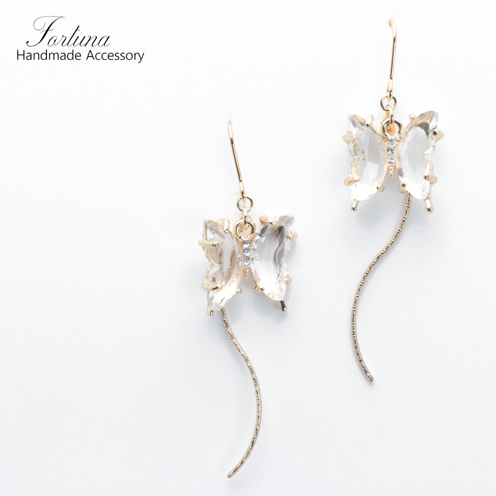 蝶々クリスタル(379) ピアス/イヤリング/ノンホールピアス/樹脂ピアス