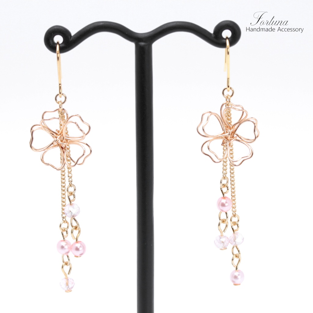 揺れる重ね花(407) ピアス/イヤリング/ノンホールピアス/樹脂ピアス