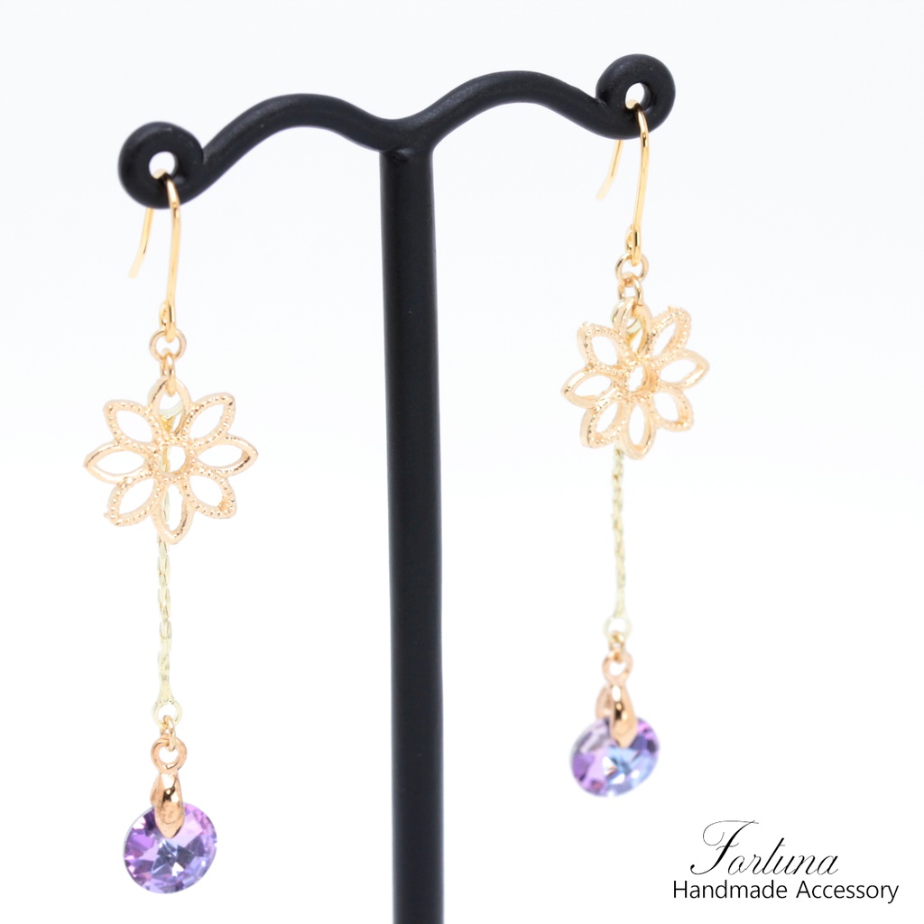 蓮の花(411) ピアス/イヤリング/ノンホールピアス/樹脂ピアス