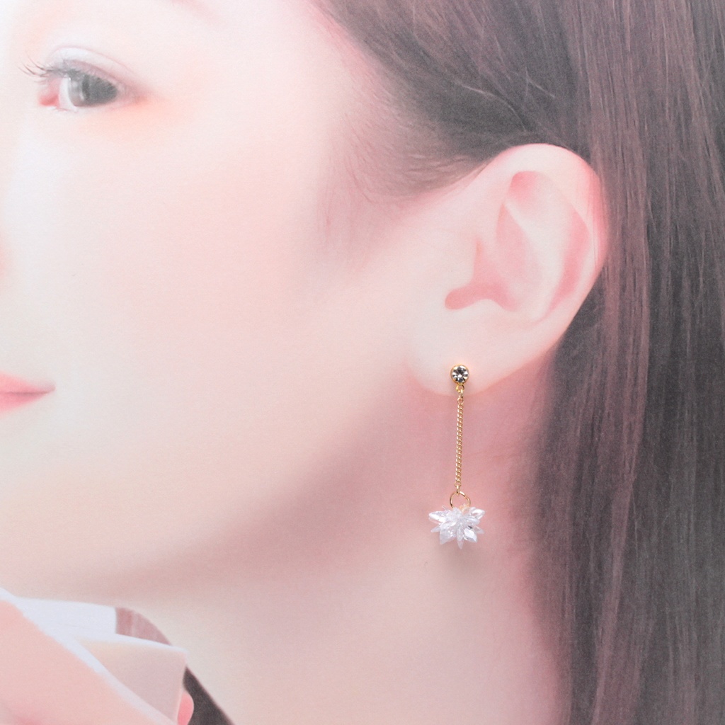 WHITE STAR(414) ピアス/ノンホールピアス/樹脂ピアス