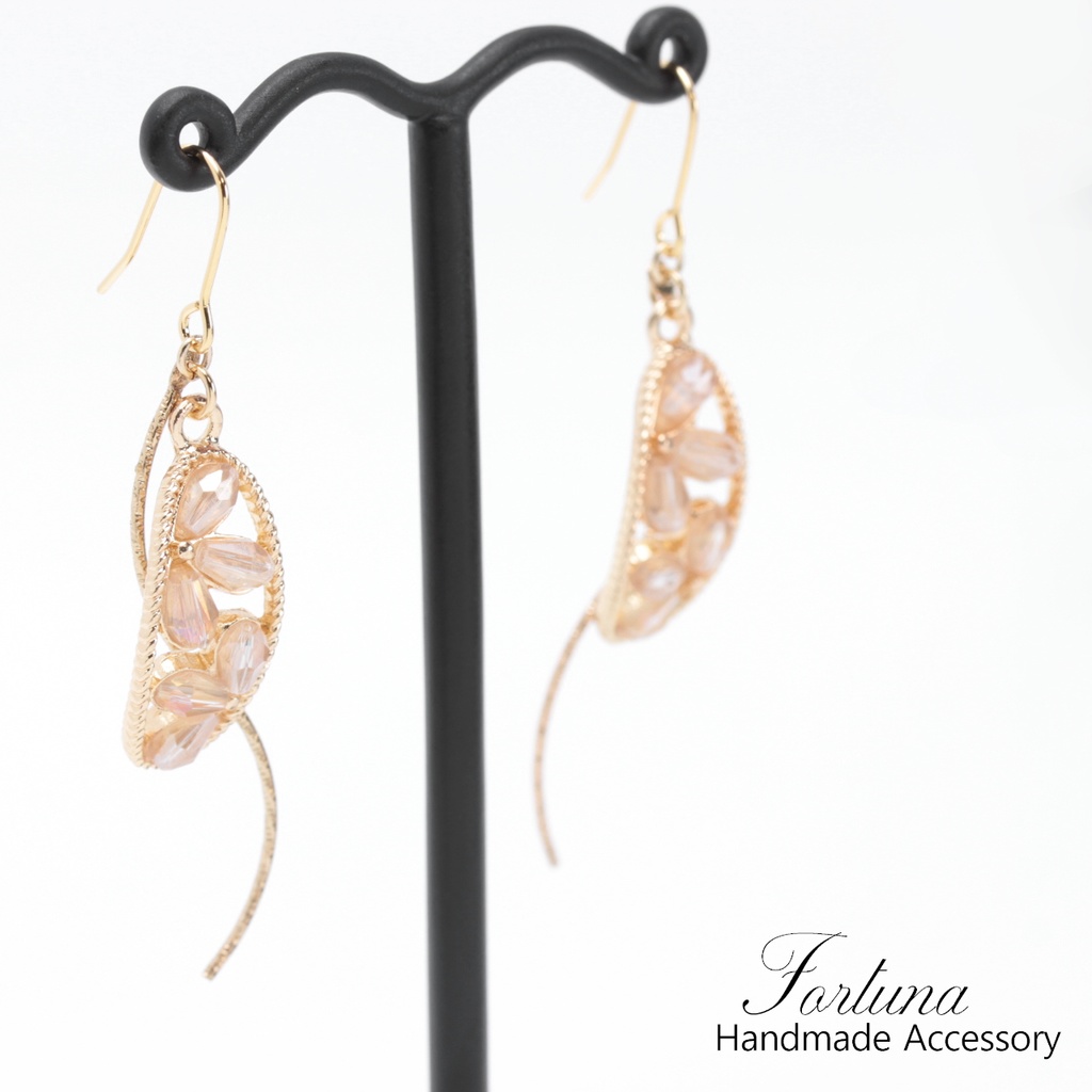 揺れるピンクフラワー(433) ピアス/イヤリング/ノンホールピアス/樹脂ピアス