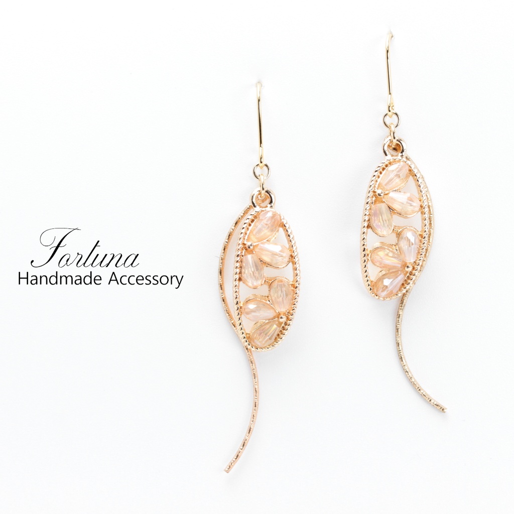 揺れるピンクフラワー(433) ピアス/イヤリング/ノンホールピアス/樹脂ピアス