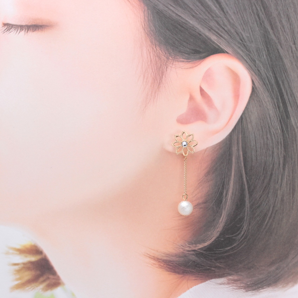 花に揺れるパール(476) ピアス/ノンホールピアス/樹脂ピアス